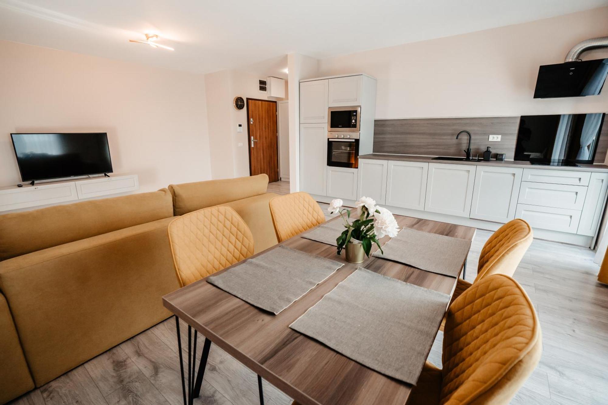 Sunrise View Apartment Nagyvárad Kültér fotó